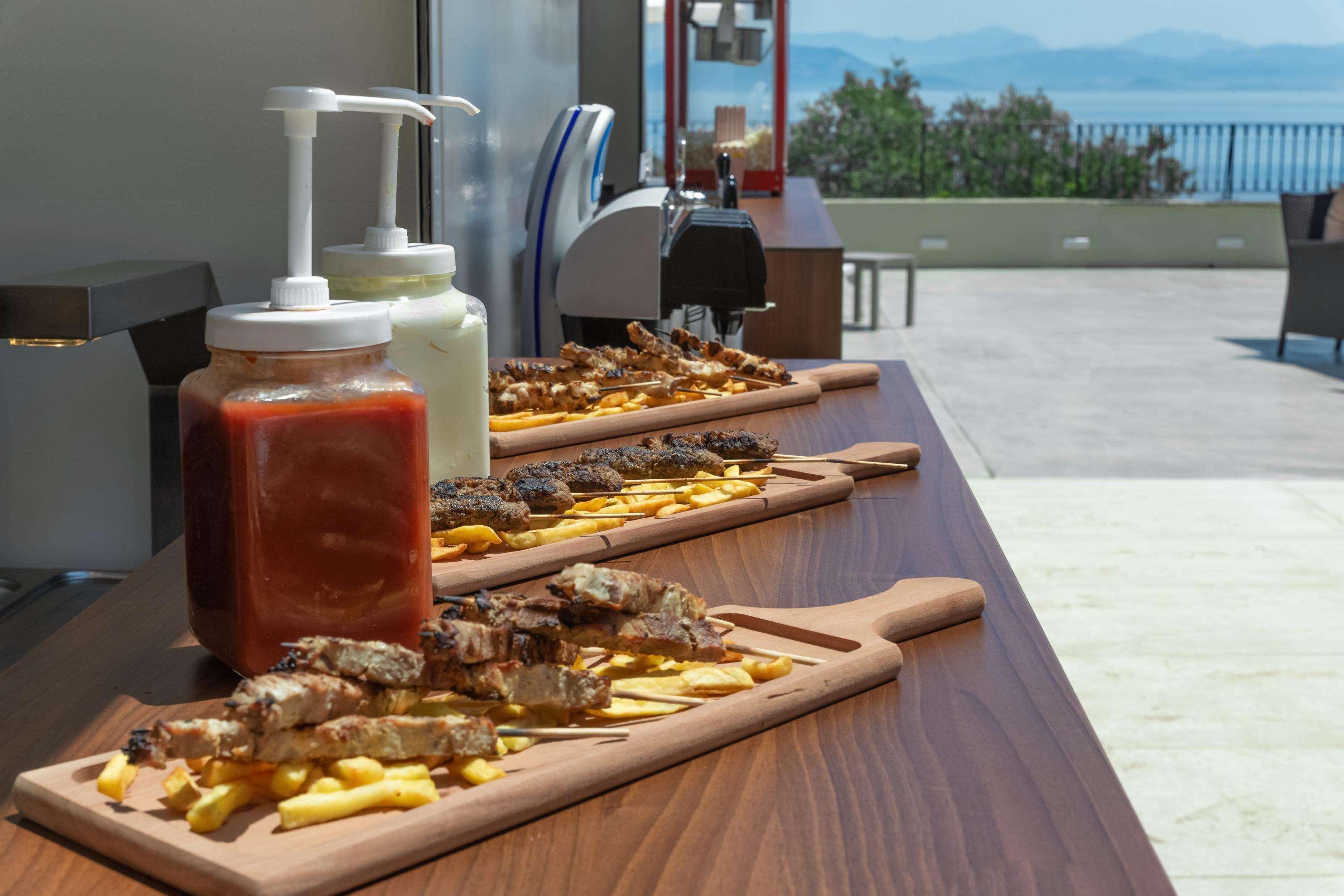 Aeolos Beach Resort Gastouri  エクステリア 写真
