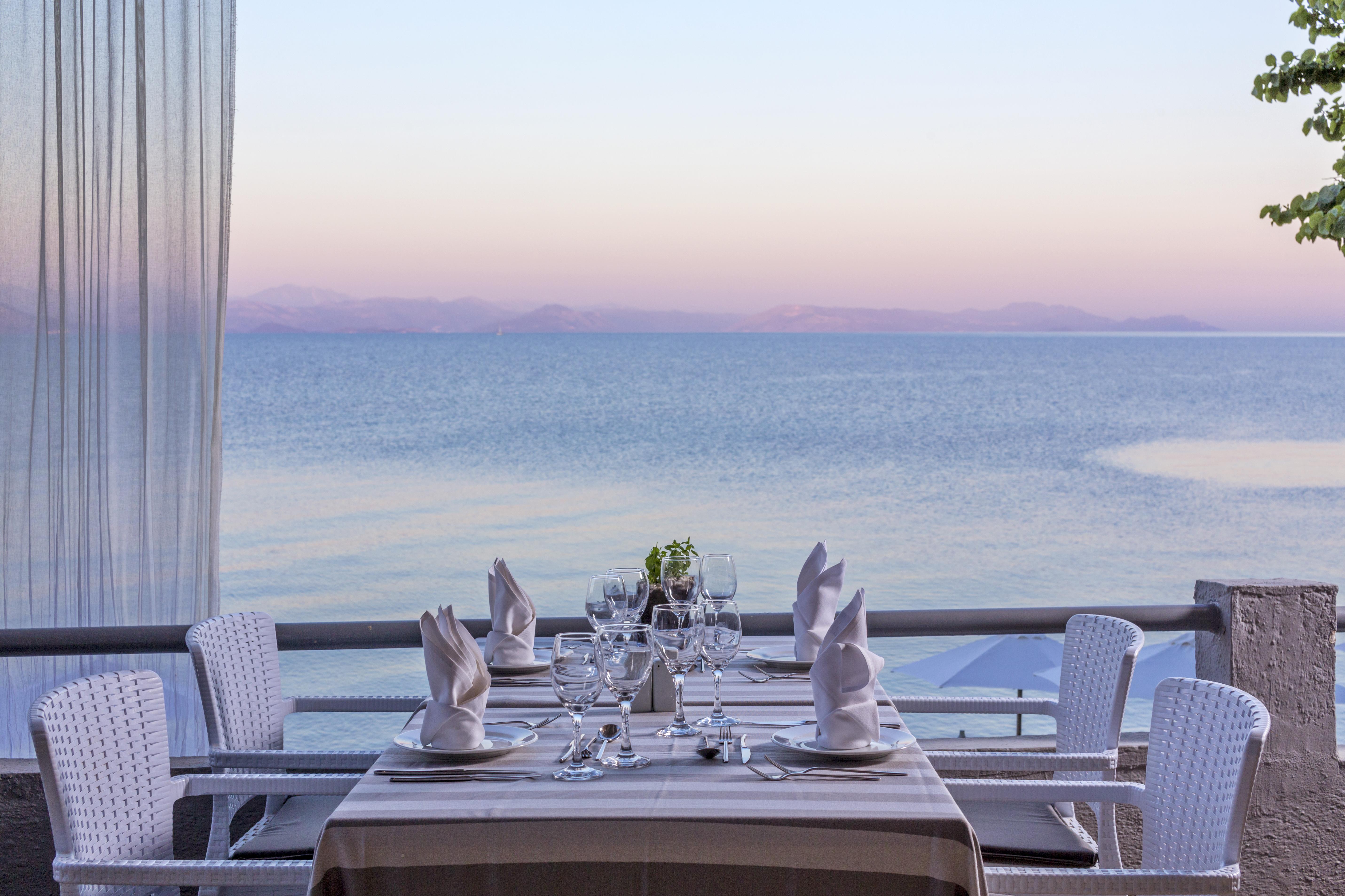 Aeolos Beach Resort Gastouri  エクステリア 写真