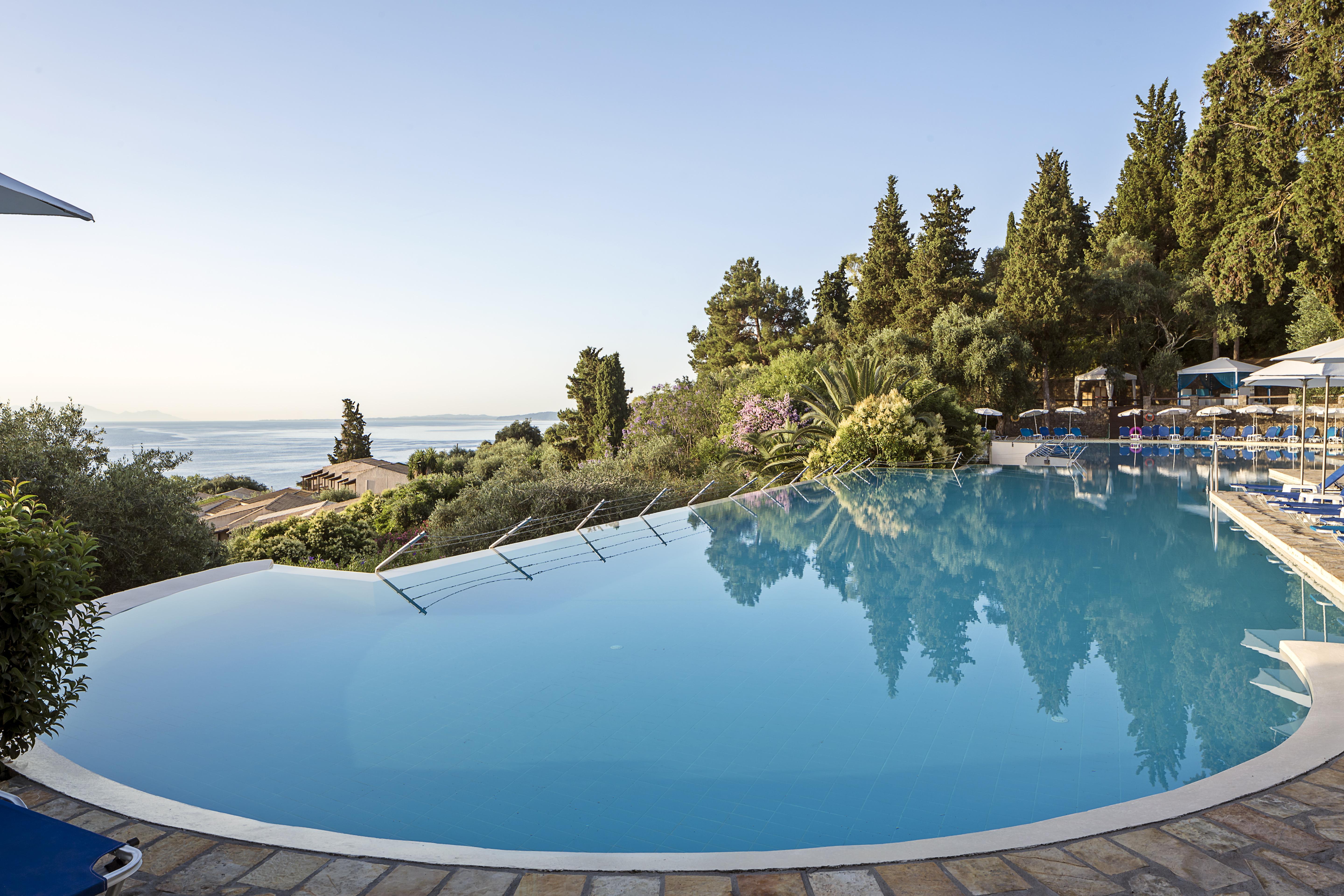 Aeolos Beach Resort Gastouri  エクステリア 写真